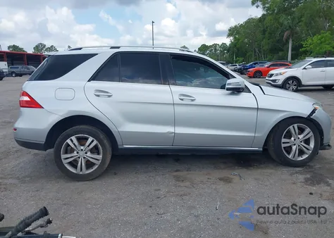 2013 Mercedes-Benz Ml 350 z USA, uszkodzony, nr VIN 4JGDA5JB8DA230487